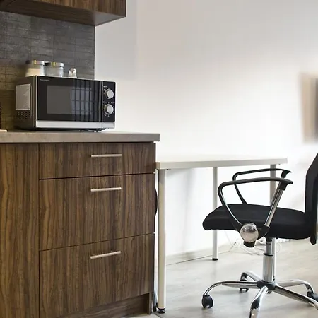 1-bed Klobucka P&o Serviced Lägenhet Warszawa